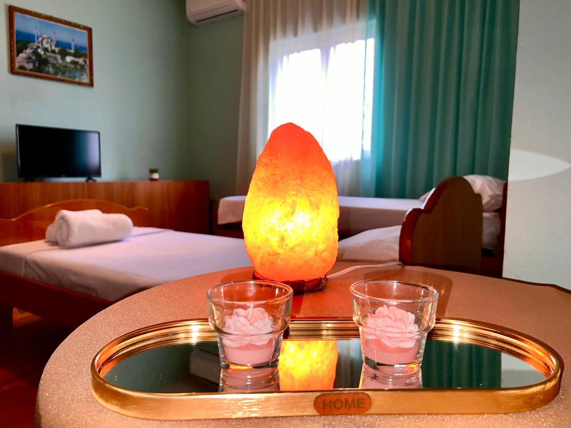 Berat Private Room In Haxhialiu Villa מראה חיצוני תמונה